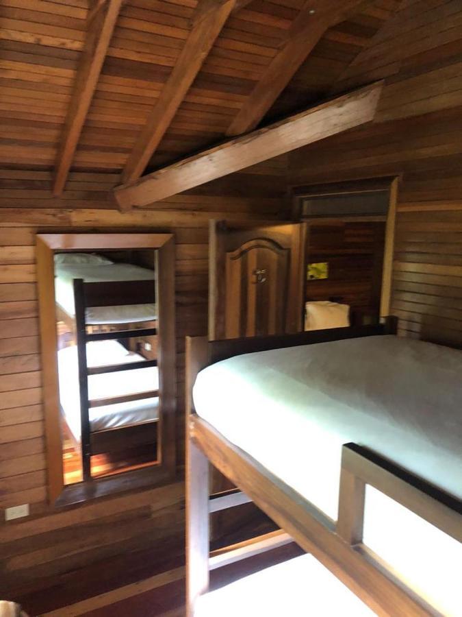 Hostal Zafiro 민도 외부 사진